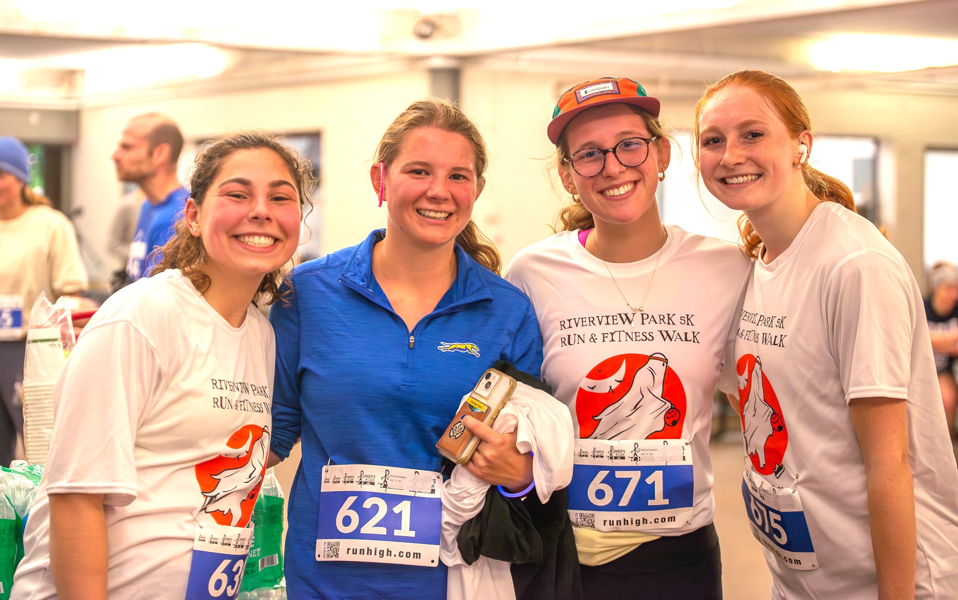 Riverview 5K runners